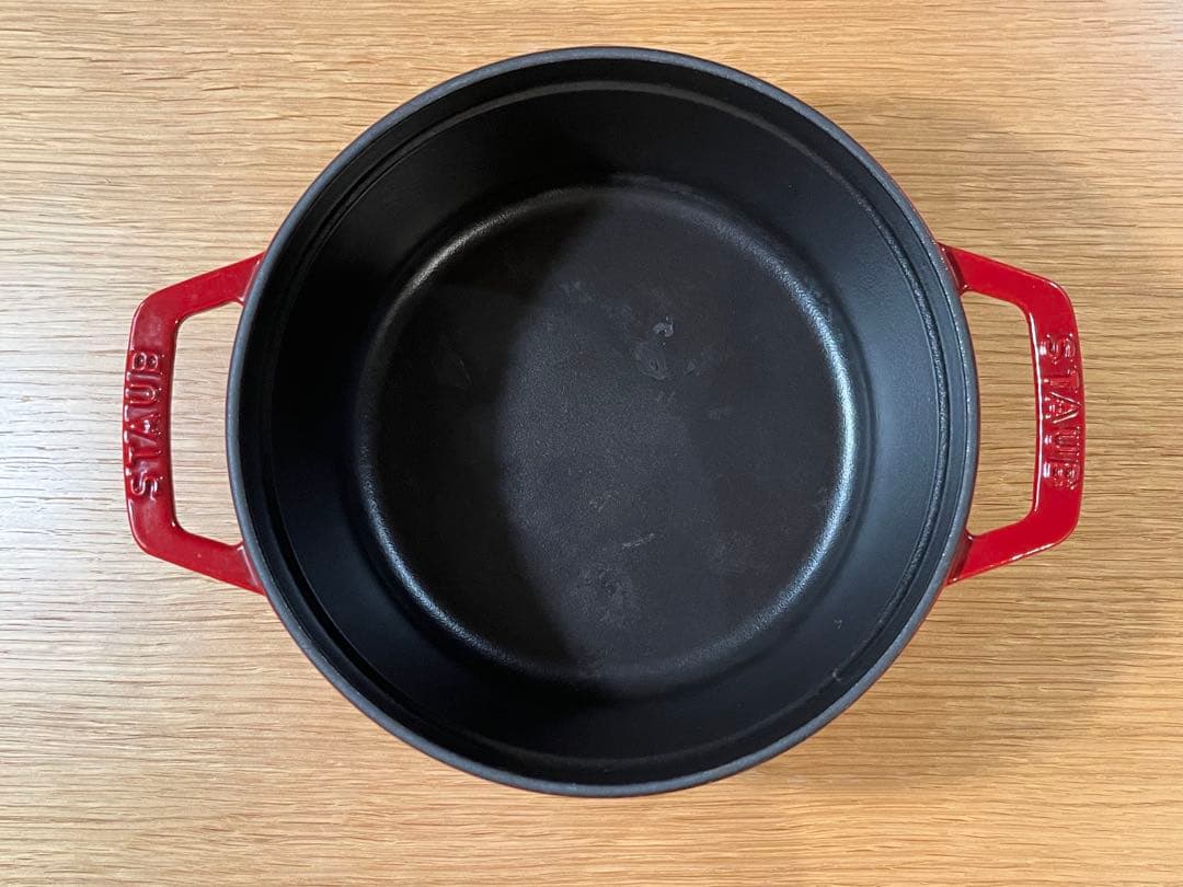 STAUB ピコ ココット ラウンド チェリーレッド 18cm