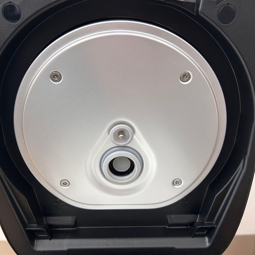 【2025年製】パナソニック5.5合炊IH ジャー炊飯器 SR-FE101