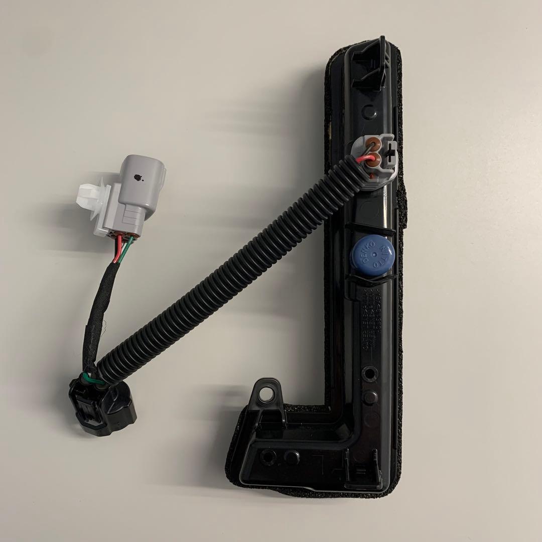 ダイハツ ムーヴ 純正イルミネーションライト 左右セット