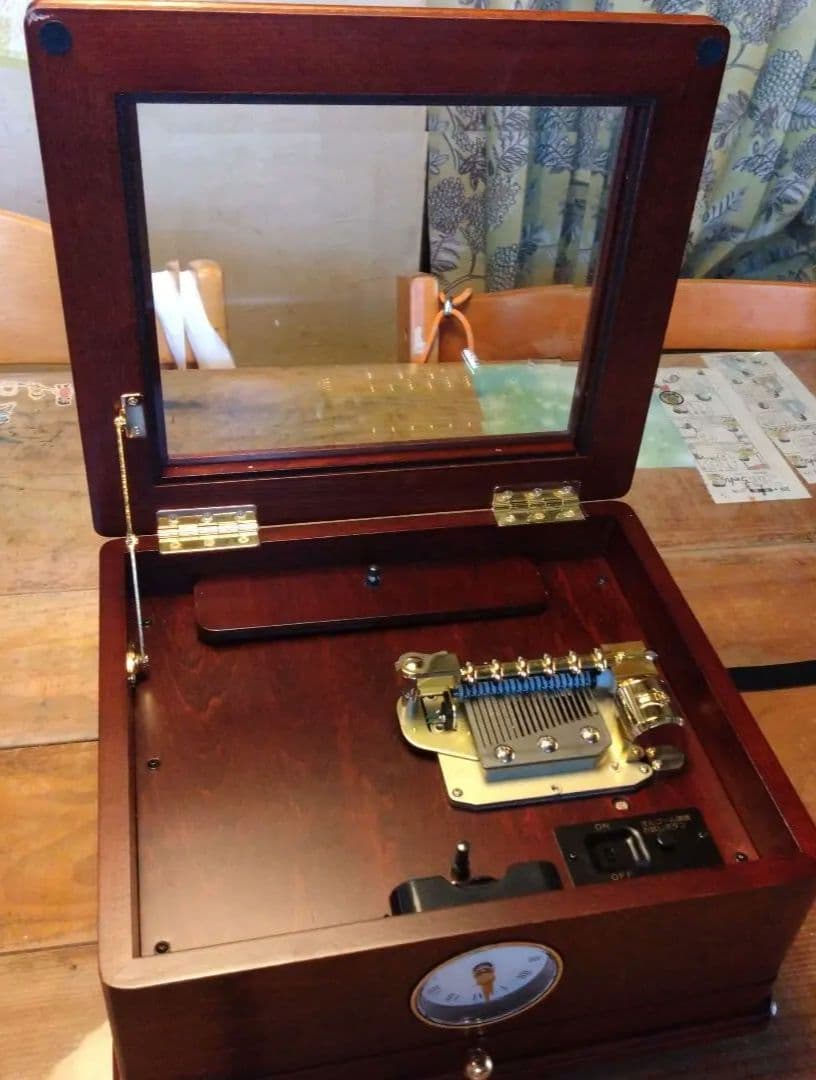 さらに値引き！　SANKYO オルガニート20 純正律オルゴール機能付き置時計