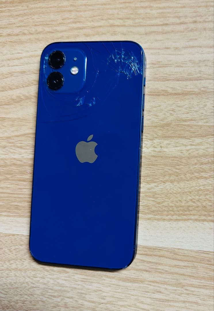 Iphone12 128GB 背面ビビ割れ