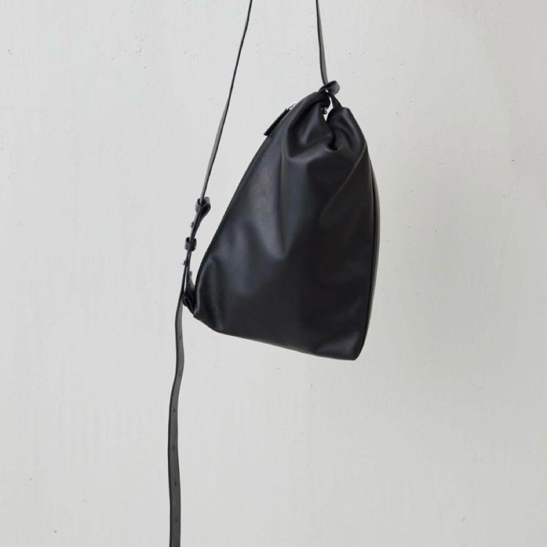ear papillonner 2WAYレザーショルダーバッグ イアパピヨネ