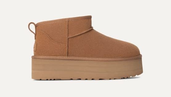 ☆新品未使用☆UGG ブラウン厚底 ムートンブーツ