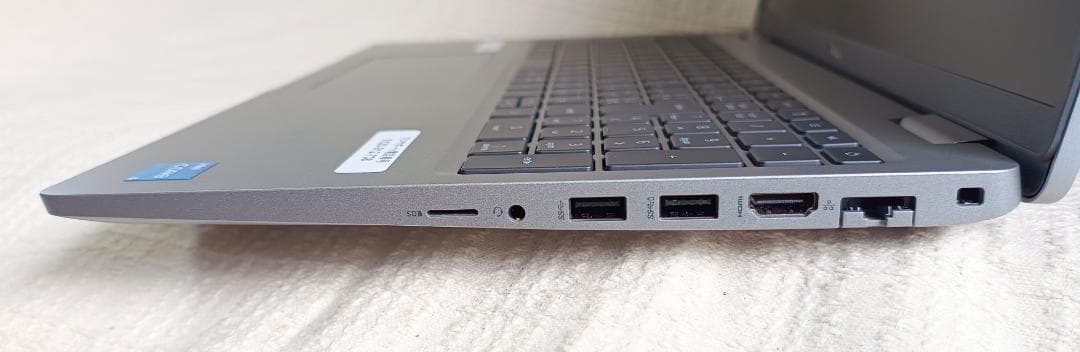 DELL Latitude 5520 第11世代corei5搭載