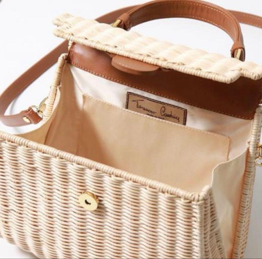 週末限定　雑誌多数掲載　ほぼ未使用　トマソカンダリア 2way かごバック