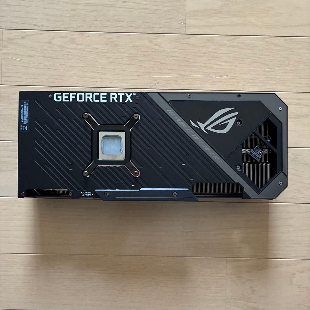 ASUS ROG RTX 3070 ヒートシンク　ファン　バックプレート　LED
