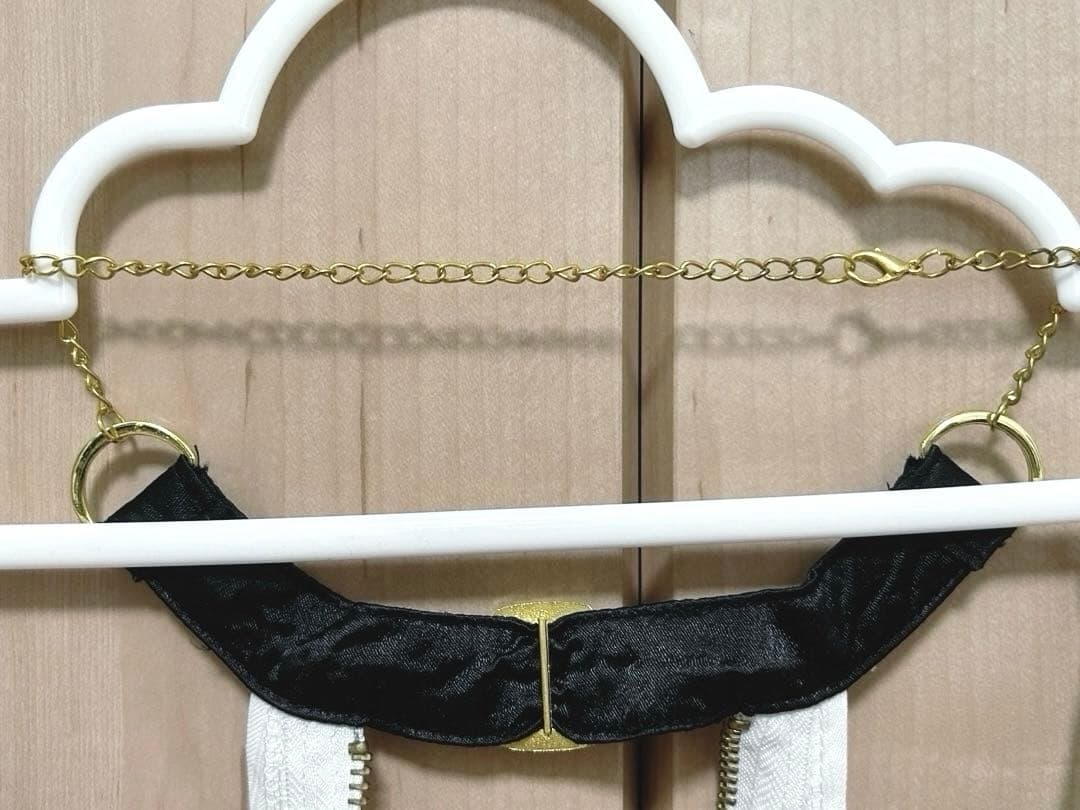 タグ付き♡GOLDS♡ハートチャーム＆ダブルジッパー♡チョーカー付きトップス♡白