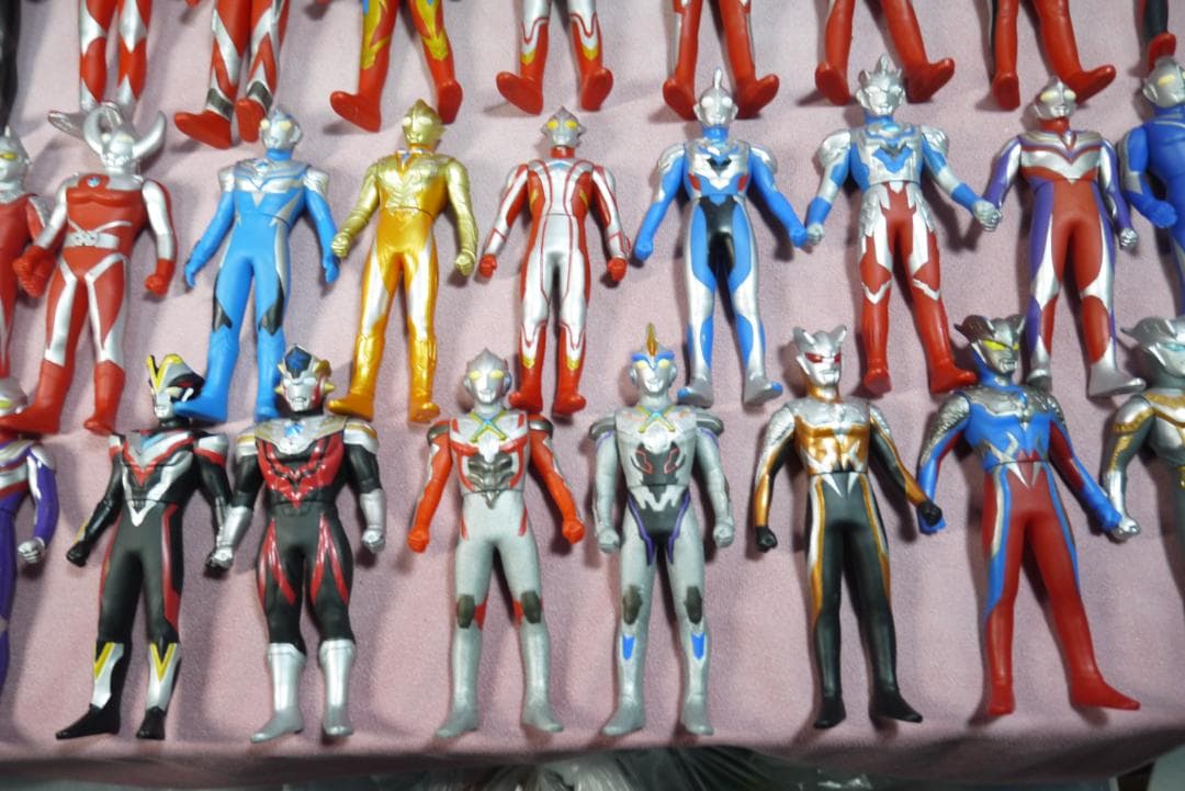 ウルトラヒーローシリーズ800サイズ　500サイズ　ほか　ソフビ70体