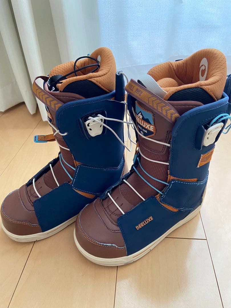 週末セール❤️ほぼ未使用　ジューニア　ディーラックス　スノボブーツ　DEELUXE