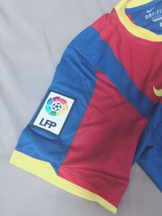 バルセロナ ユニフォーム メッシ選手