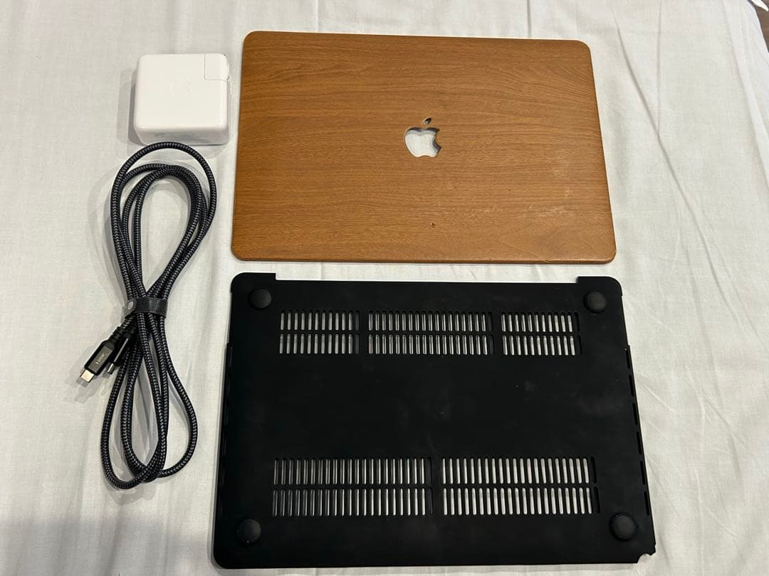 【美品】【最終値下げ】早い者勝ちM2 MacBook pro 2022 13