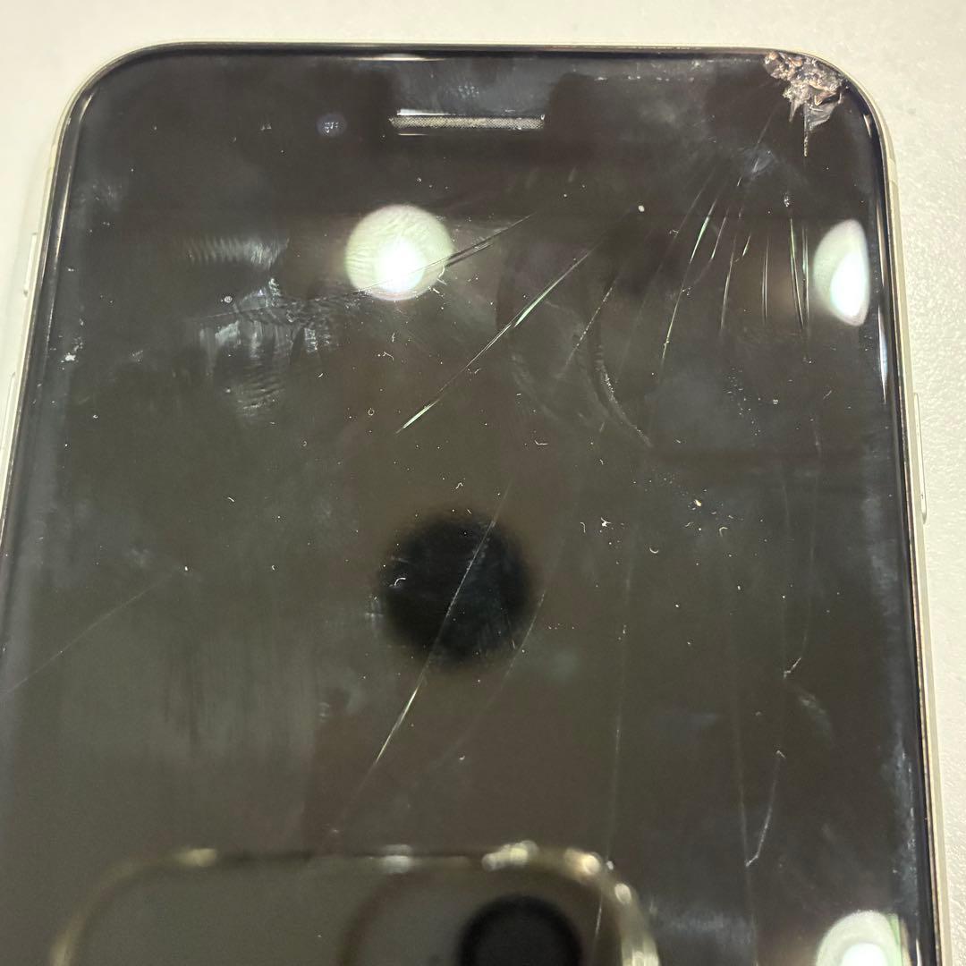 Apple iPhone SE (第2世代) (ホワイト)64GB SIMフリー