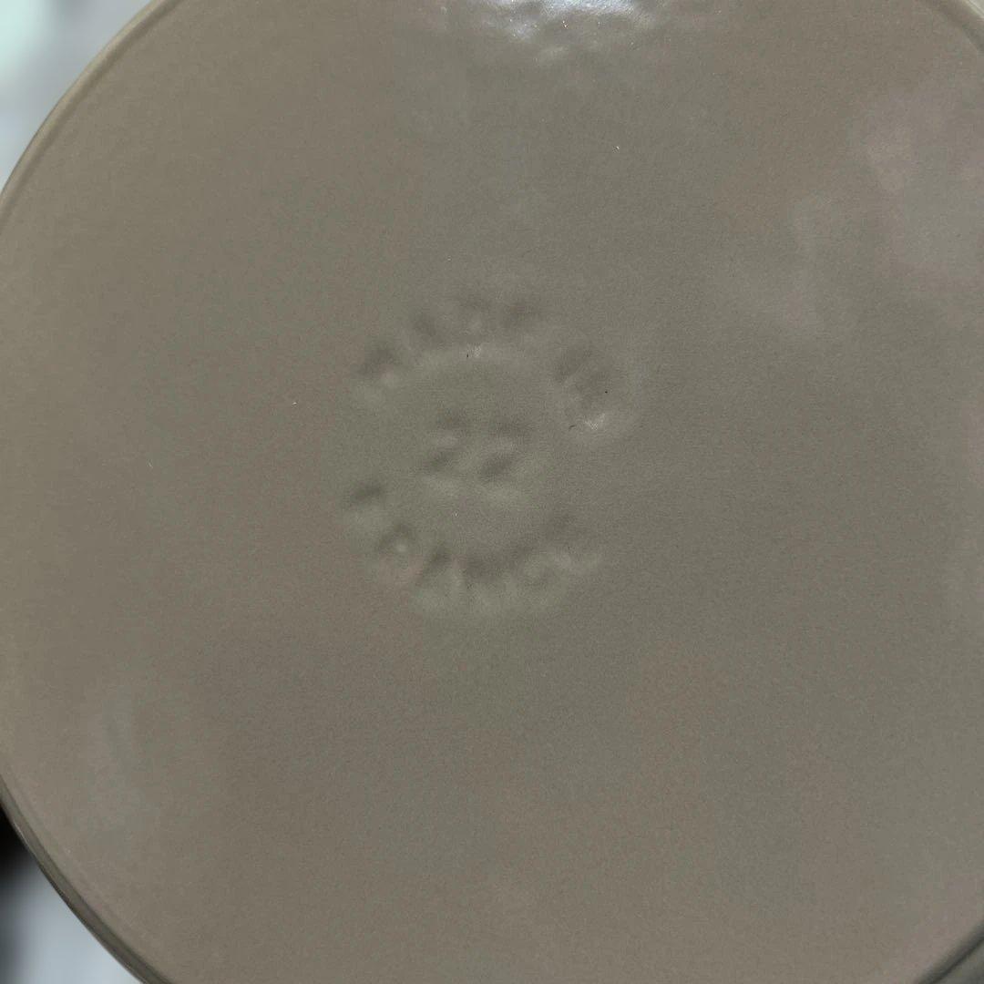 【廃盤色】【新品未使用】ストウブ ピコ ココットラウンド 22cm リネン