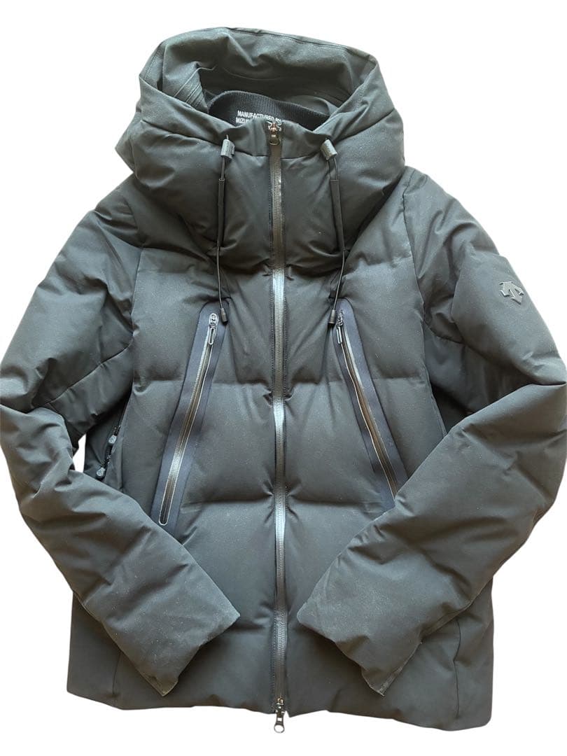 水沢ダウンジャケット JP S 黒(ブラック) DESCENTE