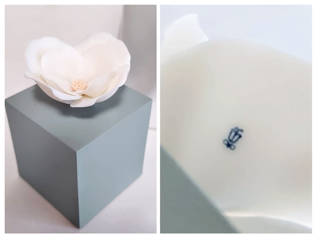 リヤドロ【専用箱付・美品】フィギュリン《かけがえのない宝物》No.8294　置物