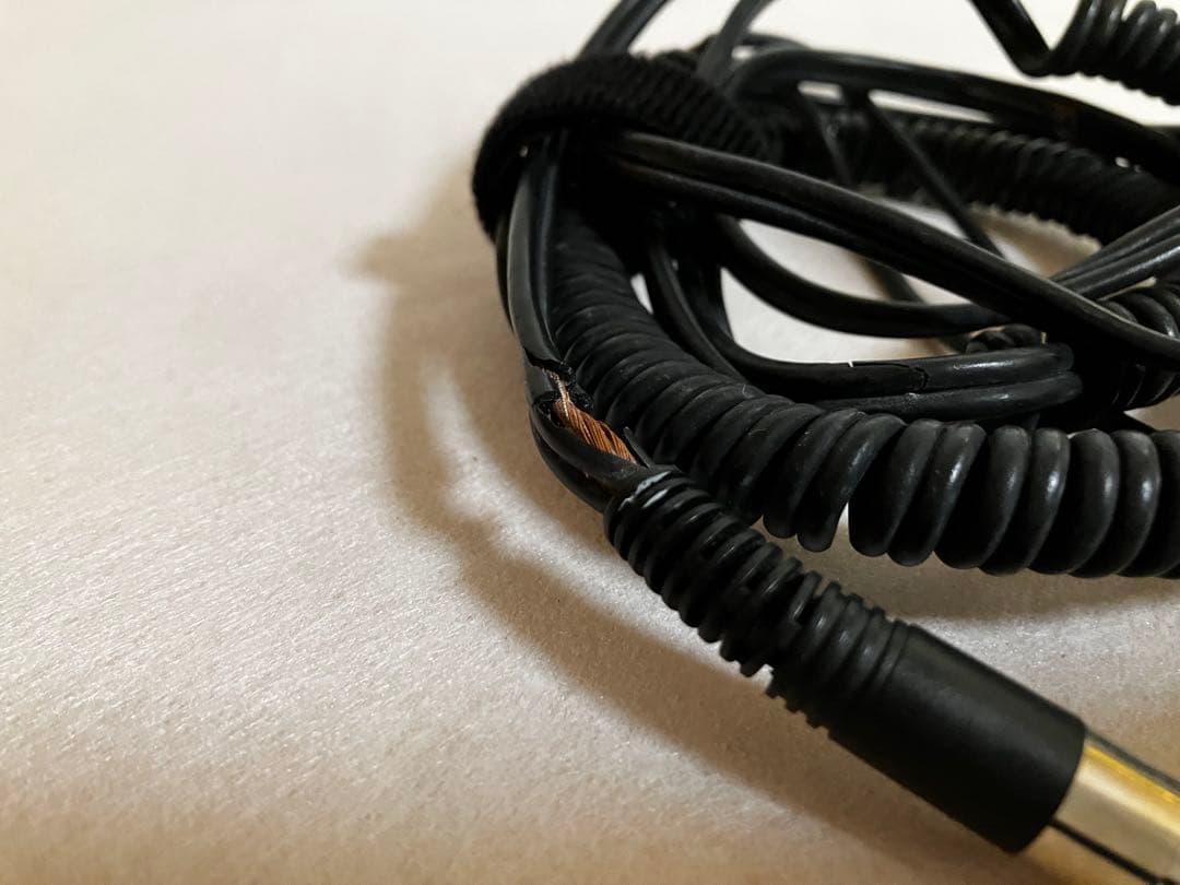 AKG ( アーカーゲー ) HSD271 ヘッドセット および専用ケーブル