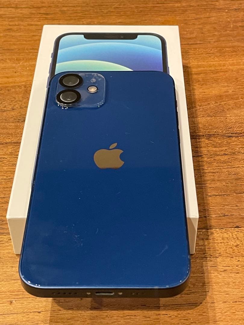 iPhone 12 ブルー　64GB 箱　充電ケーブル付き　カメラに難あり