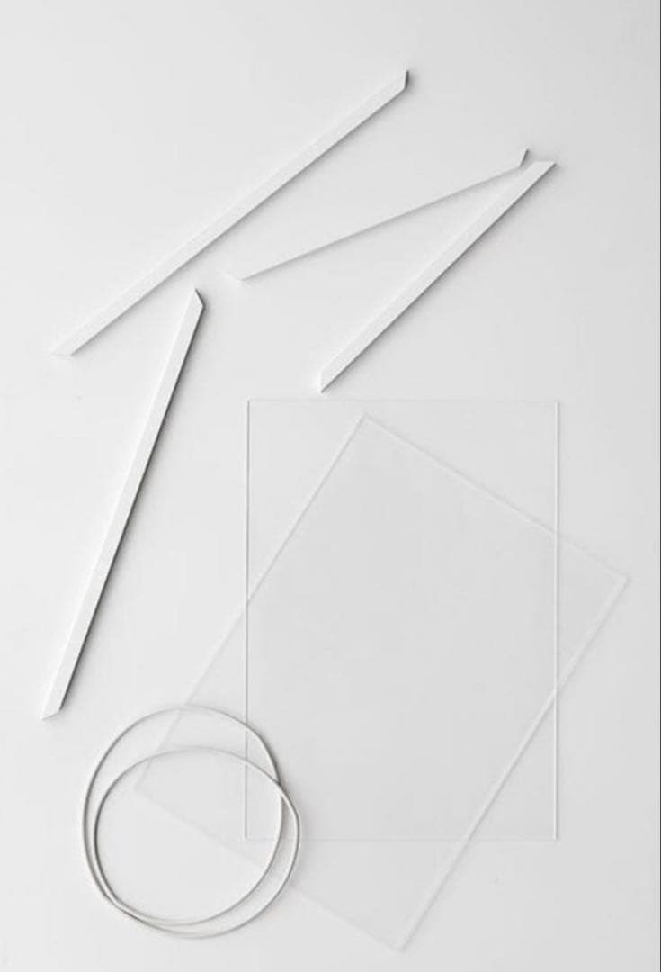 新品未使用　MOEBE フレーム A3 ホワイト