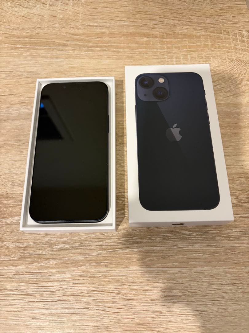 yoshi***　iPhone13 mini 256GB SIMフリー