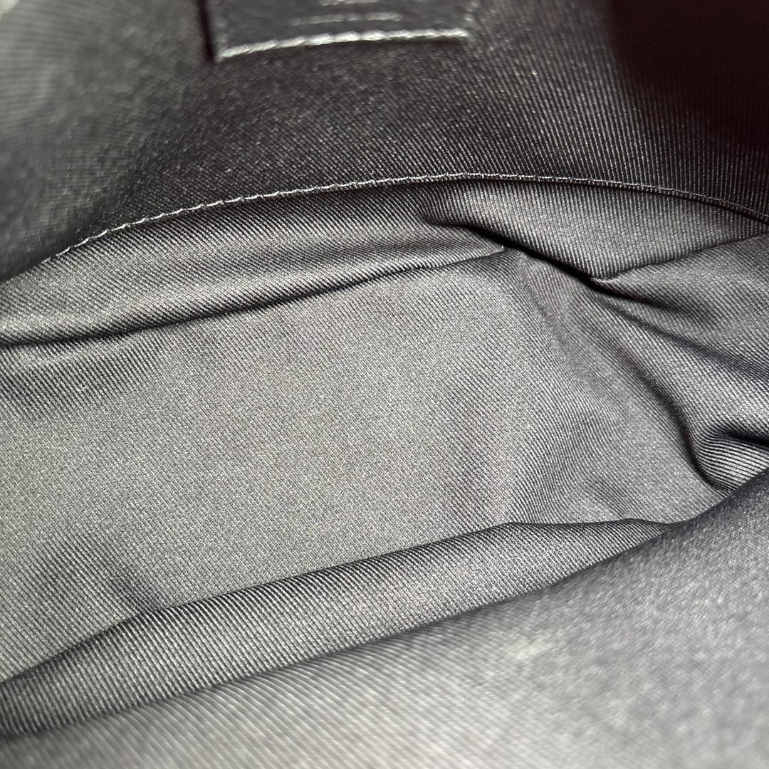 未使用 ルイヴィトン ハンモックバッグPM モノグラムシャドウ ショルダーバッグ