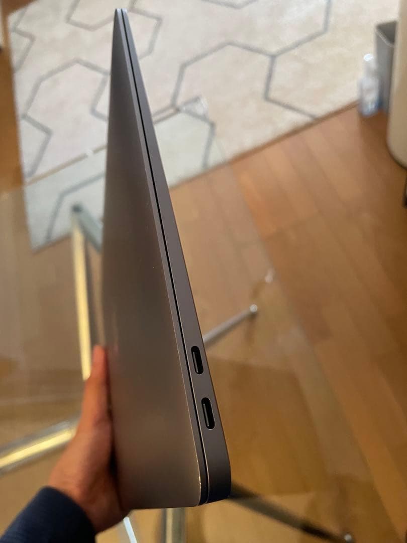 MacBook Air 2019 13インチ 16GB 128GBスペースグレイ