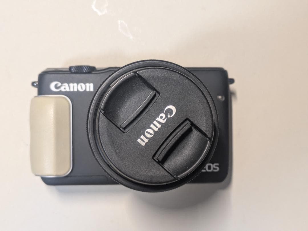 Canon EOS M10 ミラーレスカメラ