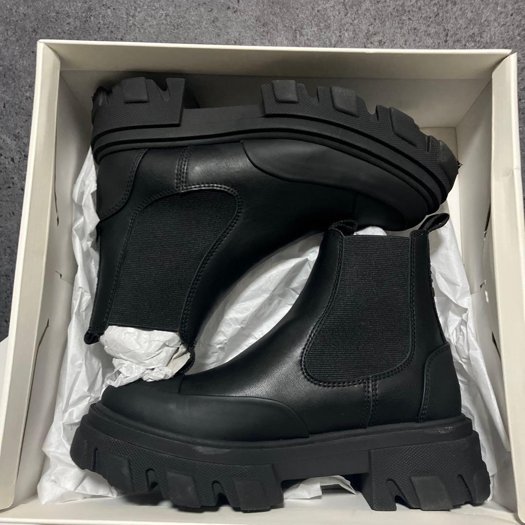 2025年　GANNI ガニー　サイドゴアブーツ　37