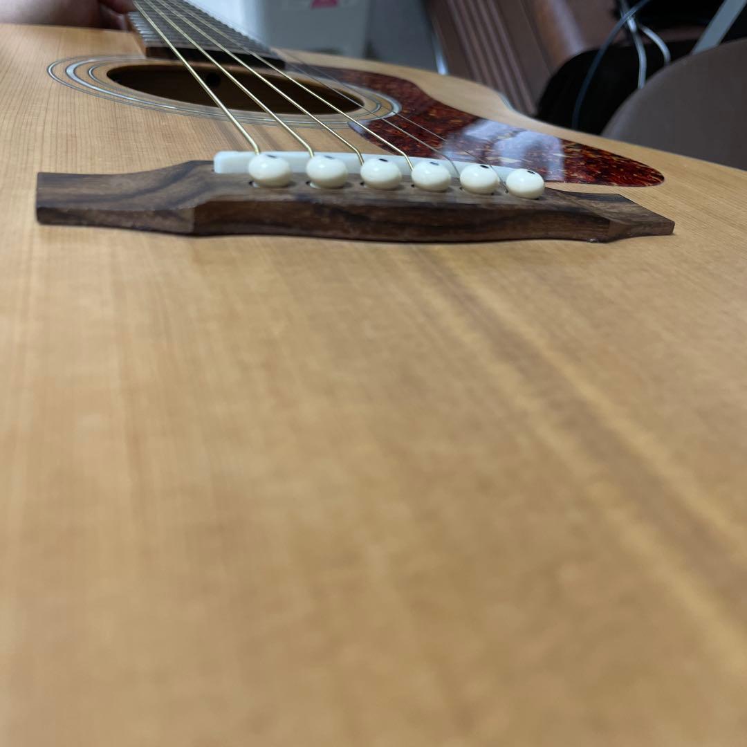 GUILD Jumbo Junior 小ぶりエレアコ　ミニギター