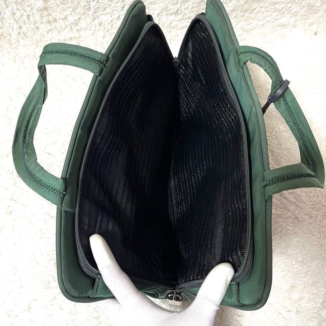 ✨超激レア✨PRADA ビジネスバッグ 3気室 三角ロゴプレート カデナ 南京錠