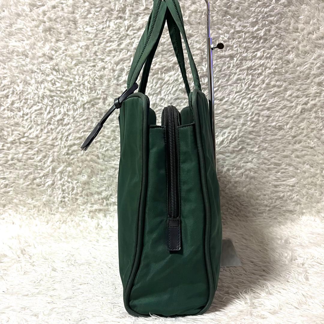 ✨超激レア✨PRADA ビジネスバッグ 3気室 三角ロゴプレート カデナ 南京錠