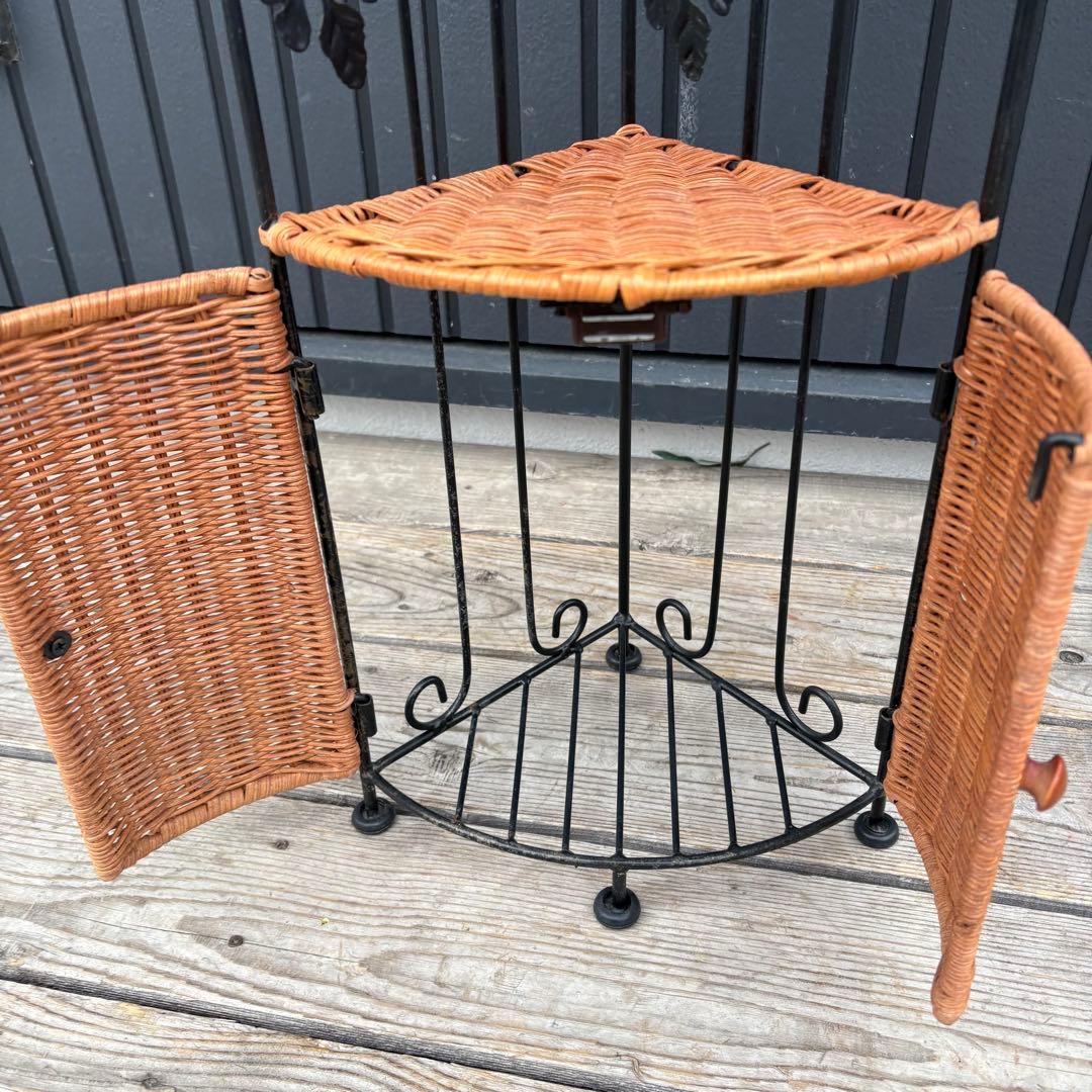 北欧レトロ ラタン＆花柄アイアン トイレラック サニタリー収納 スリム 飾り棚