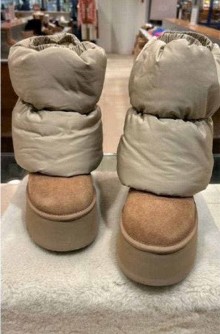 限定値下げUGG ✮厚底　ミニディッパー　プラットフォーム　ムートンブーツ