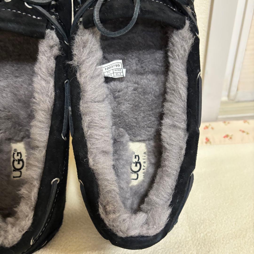 新品 UGG アグ ムートン モカシン マンディ ブラック 25