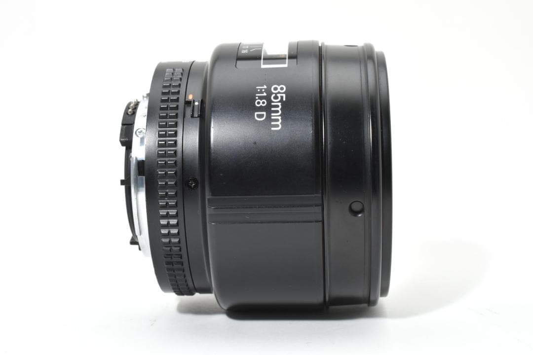 【人気の85mm 動作好調】ニコン AF 85mm F1.8D カメラ
