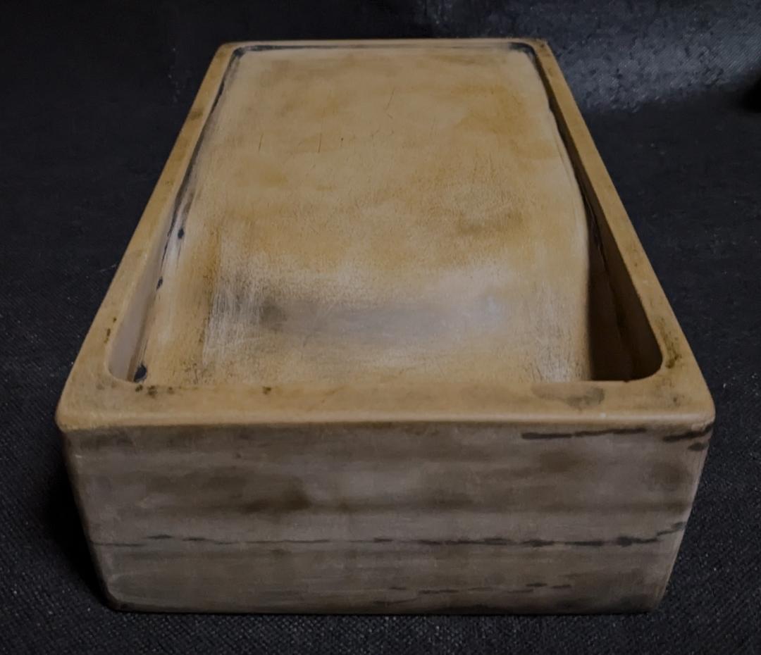 【ゆう】　　◆澄泥硯（鱔魚黄／十吋大型加厚／保管用桐箱と黄布）