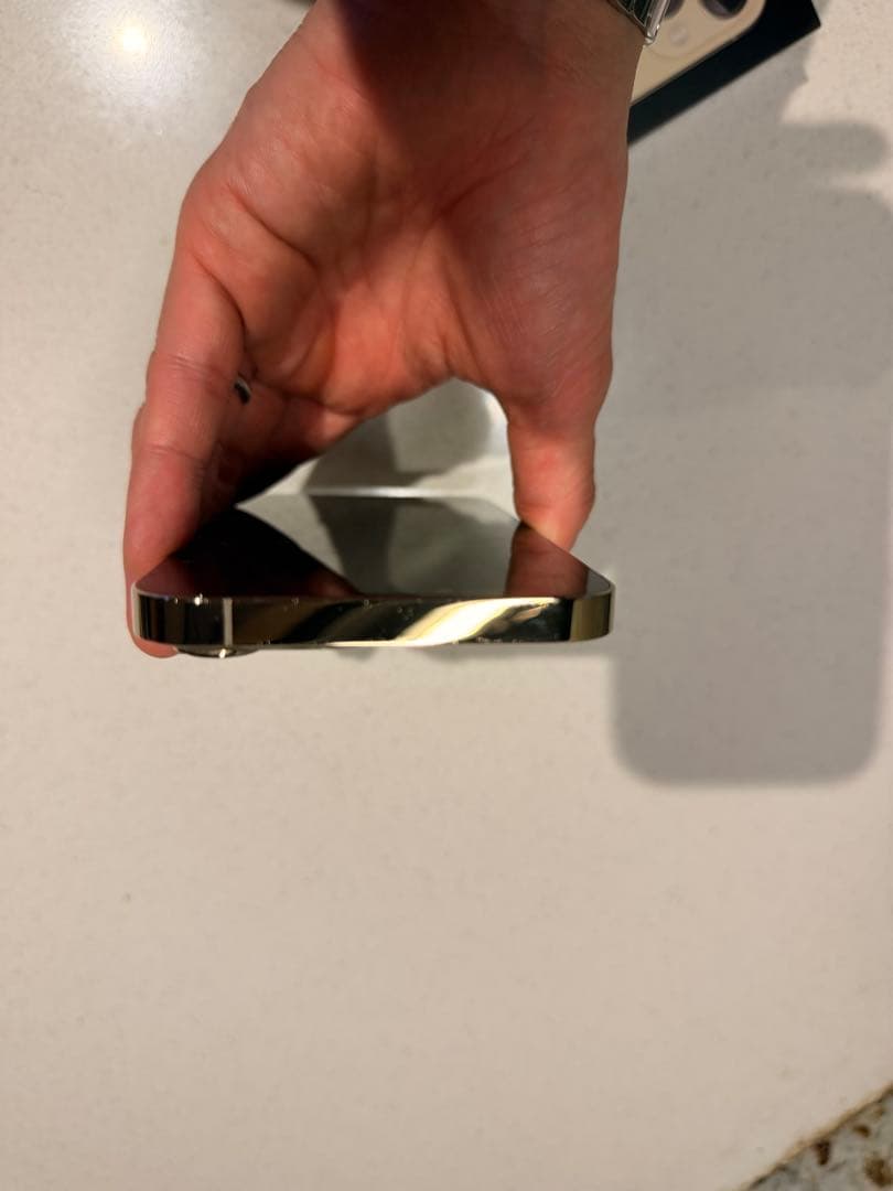 【美品】iPhone 13 Pro Max 256GB ゴールド　豪華おまけ付き