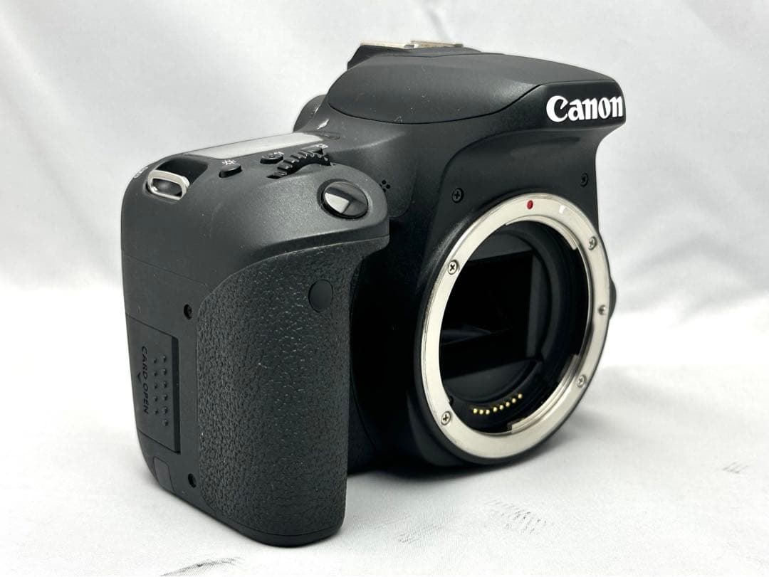 ショット数3,600枚！Canon EOS 9000D ダブルズームレンズキット