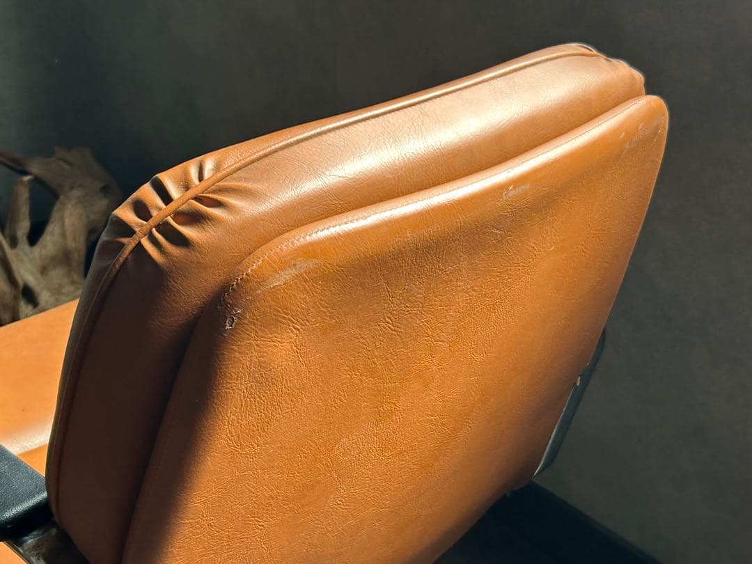 PLUS スイス製　デスクチェア　レトロ　アームチェア　ミッドセンチュリー IH