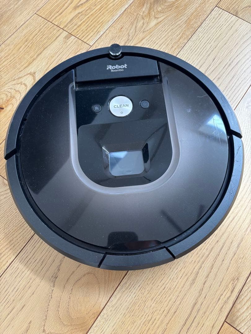 iRobot Roomba 980 本体と付属品