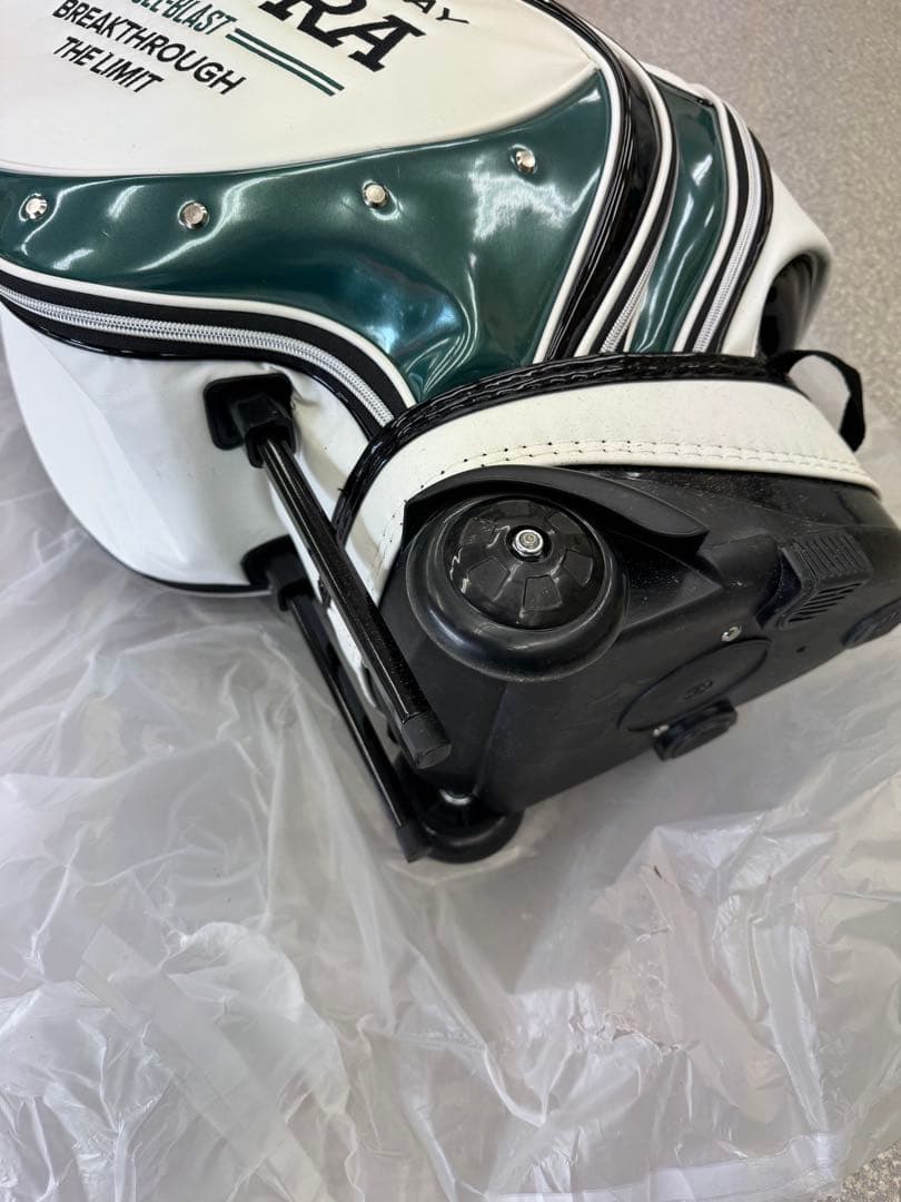 とむさん専用キャスター付きTIGORA キャディバッグ BREAK