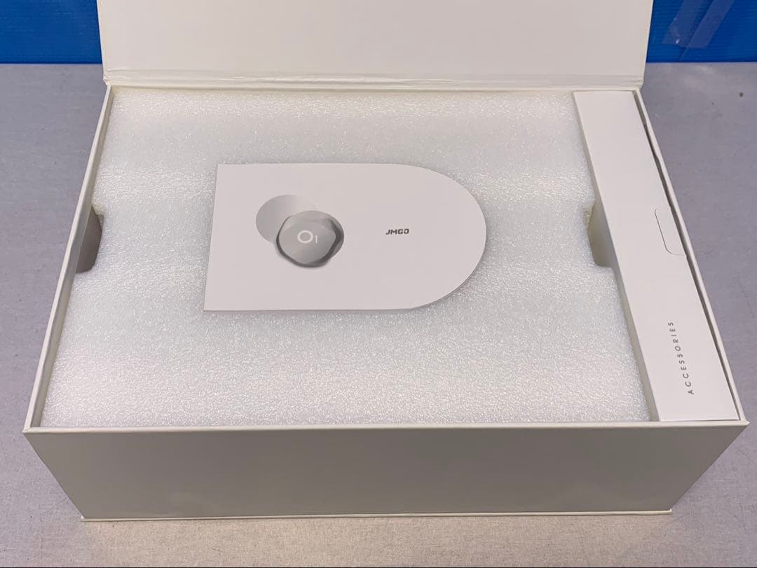 G12-08-2⭐️ 新品未使用　超短焦点プロジェクター O1 J78-4D0