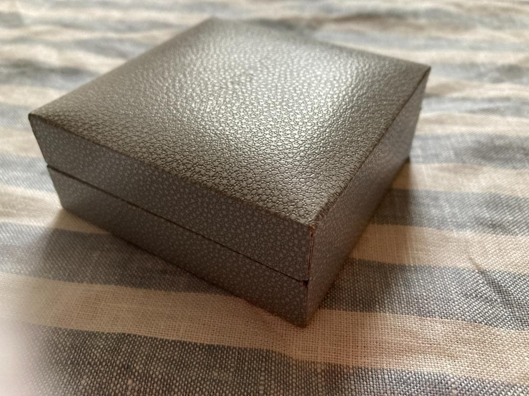 【LALIQUE】ミュゲ　すずらん　ピンブローチ