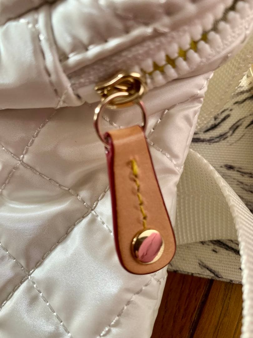 k*1様 MZ Wallace NEW! スリング クロスボディ ホワイト、新品