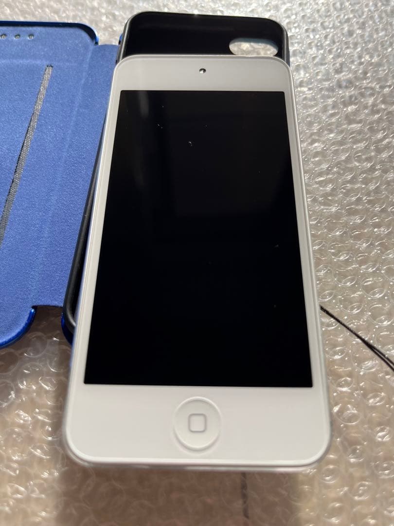 （美品）Apple iPod touch 7世代シルバー 32GB ケース付き