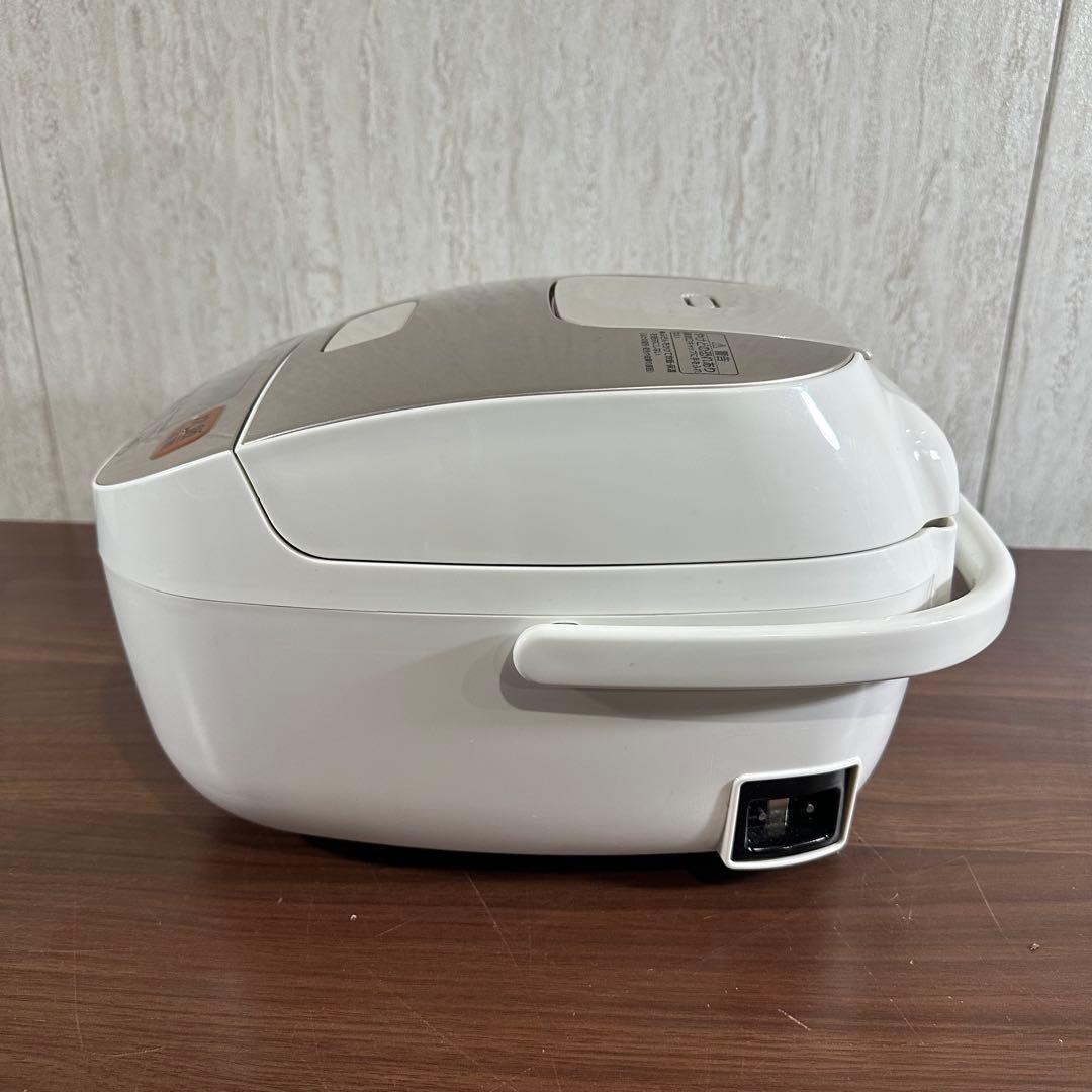 美品 象印 炊飯機 マイコン式 3合 NL-BB05-WM 18年製