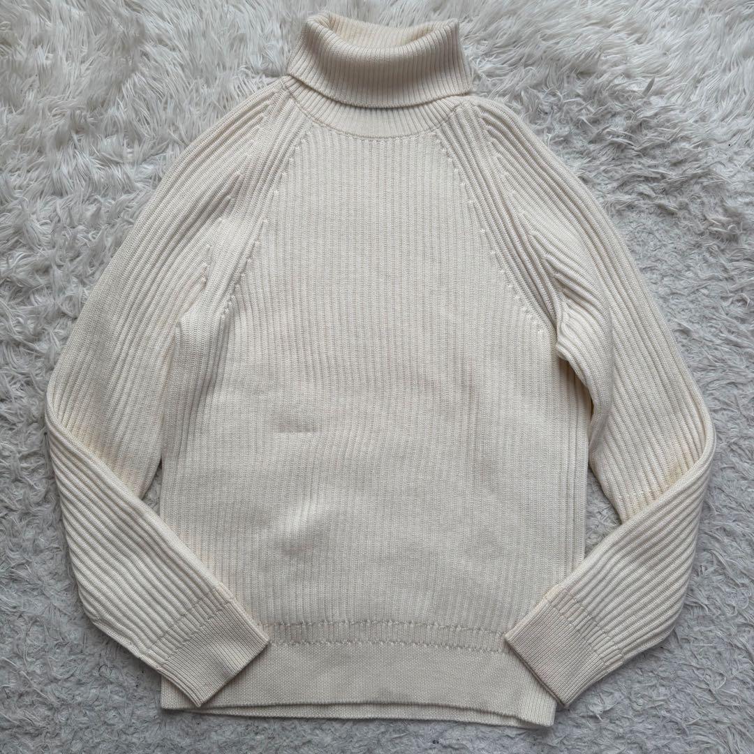 極美品Lサイズ相当　ザノーネ　タートルネックセーター　ケーブルニット　ホワイト