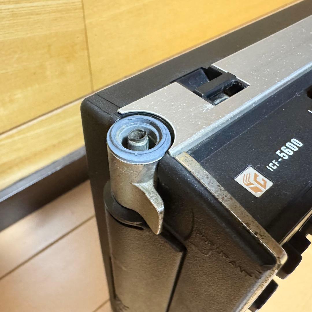 SONY 3バンドBCLラジオ　スカイセンサー　ICF-5600 【ジャンク】