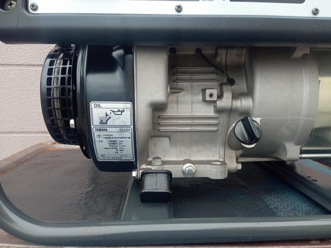 美品　YAMAHA　ヤマハ　エンジン発電機　EF23H