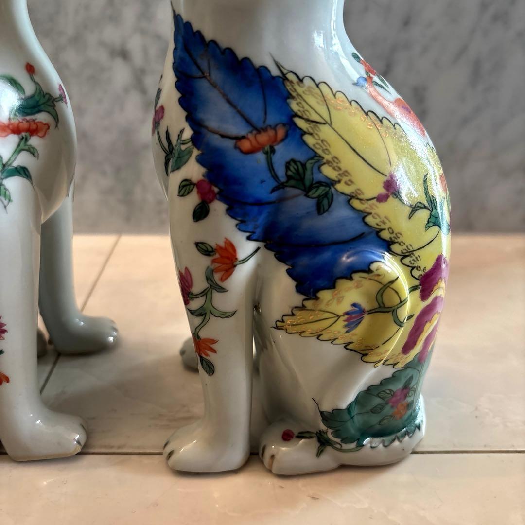 アンティーク　妖艶な瞳と手描きのお花が芸術的な珍しいペア猫ちゃん