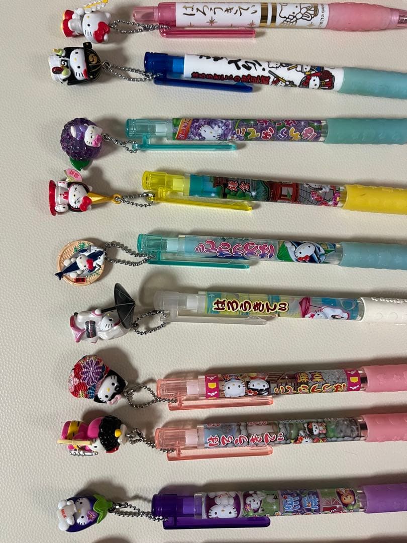 ハローキティ ご当地ボールペンセット　19本